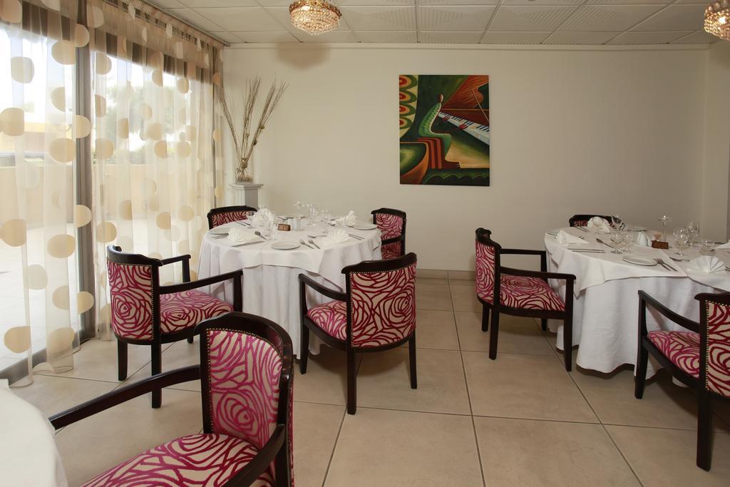 Jasmine Hotel Apartments Лимасол Экстерьер фото