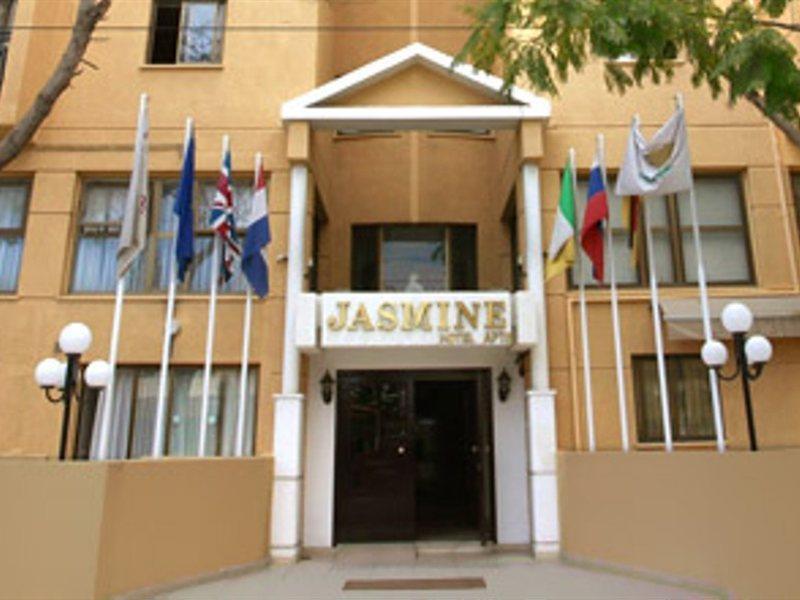 Jasmine Hotel Apartments Лимасол Экстерьер фото