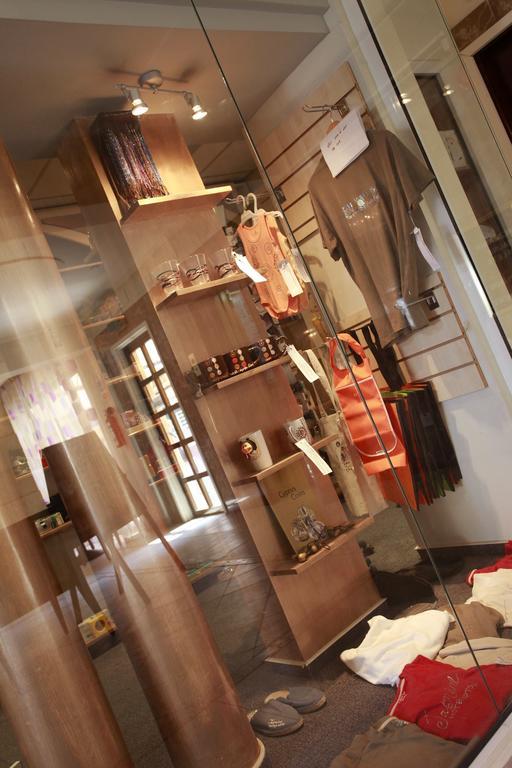 Jasmine Hotel Apartments Лимасол Экстерьер фото