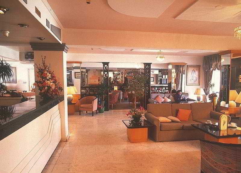 Jasmine Hotel Apartments Лимасол Экстерьер фото